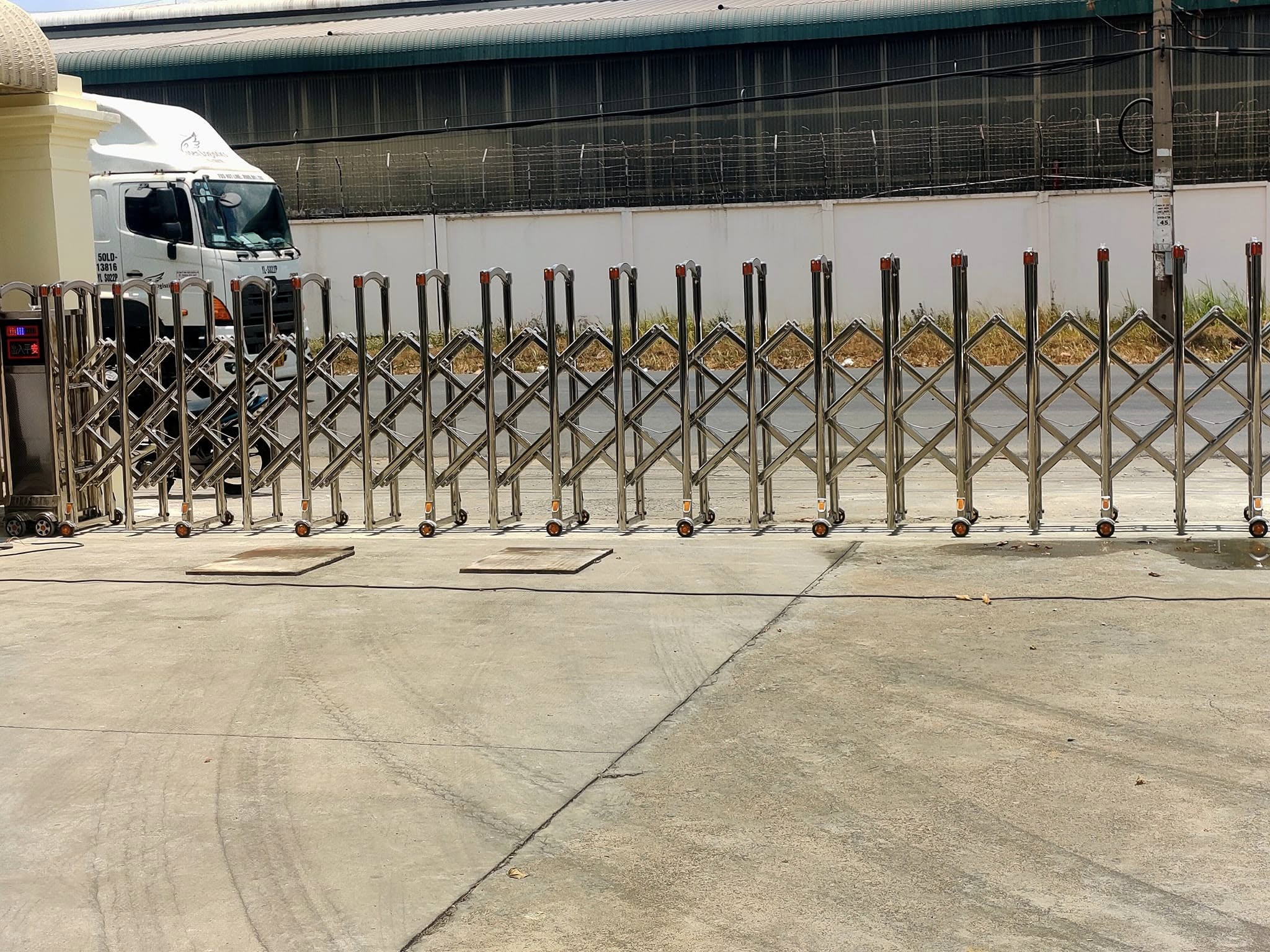 Thanh Chắn Barrier Bình Phước - Barie Rào Chắn Giao Thông Giá Rẻ ở Tại Chơn Thành Bình Phước