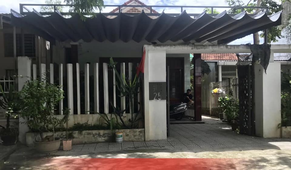 Mái hiên Trường Phát