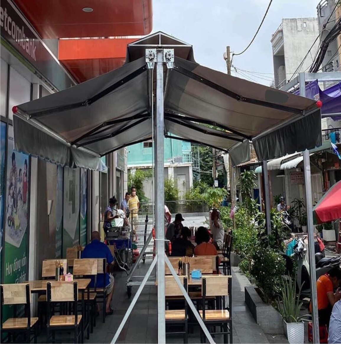 Mái hiên Trường Phát